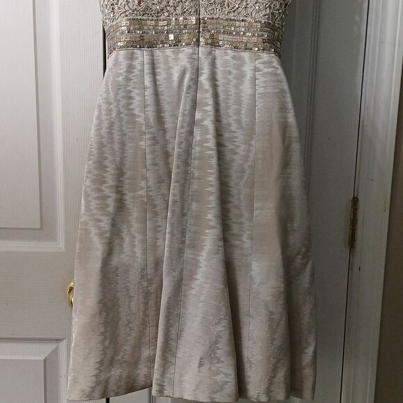 Kay Unger New York crochet sequin overlay mini classy dress Sz 6 - Picture 7 of 9